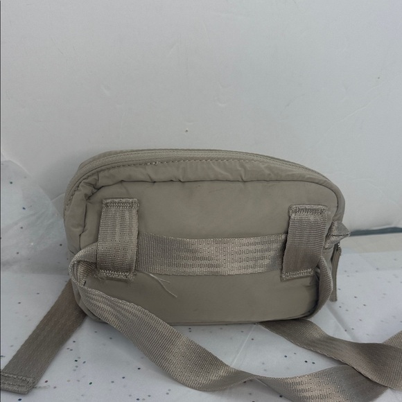 Athleta Beige All About Crossbody Belt Bag - Picture 3 of 10